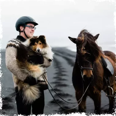 Friends at the Black Beach during the horse ride with Mr Iceland