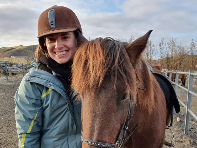 Mr Iceland - an happy guest with his horse