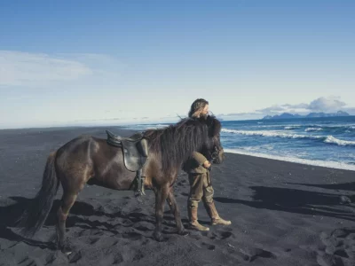 Mr Iceland - horseback private tour to Black Beach
