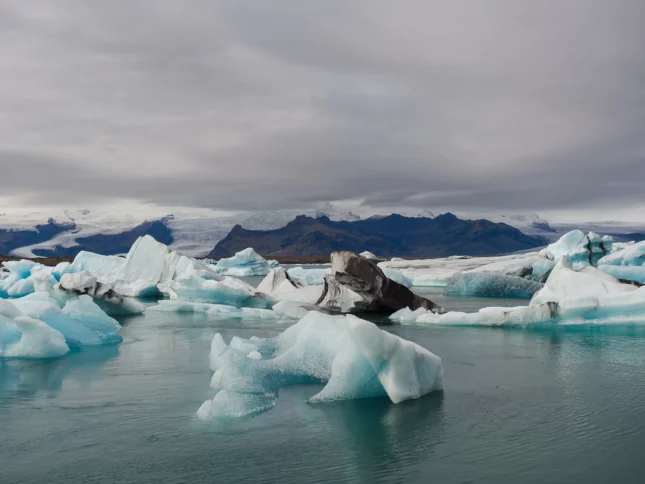 Private tour to Jökulsárlón and Diamond Beach in Iceland