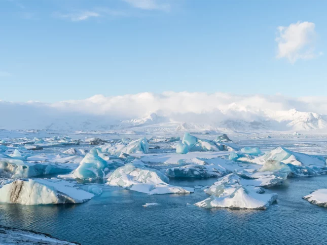 Private tour to Jökulsárlón and Diamond Beach in Iceland